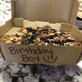 Round Table Pizza - Pizza Near Me - Los Banos, California Round Table Pizza - Pizza Near Me - Los Banos, California