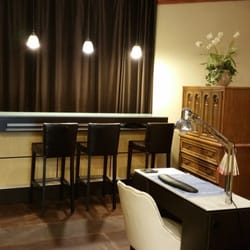 Manicure area