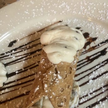 Manducatis - Cannoli - Italian Near Me - Long Island City, New York Manducatis - Cannoli - Italian Near Me - Long Island City, New York