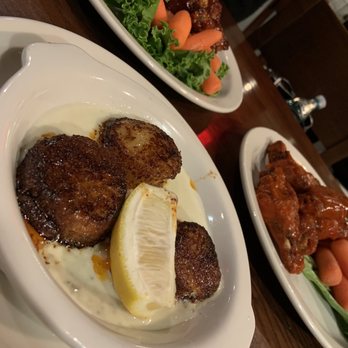 Shade Bar & Grill - Black and Blue Scallops (front), Classic BBQ wings (back left), and Classic Buffalo Wings (back right) - American Near Me - Windsor Locks, Connecticut