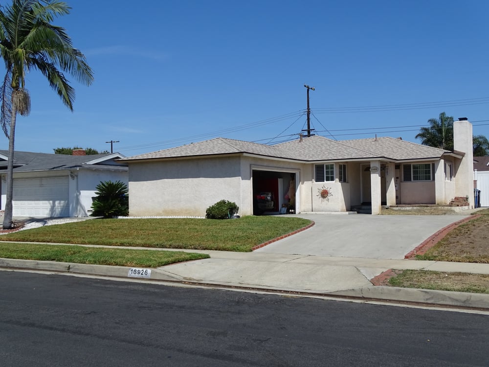 Slide of Accurate Roofing Solutions