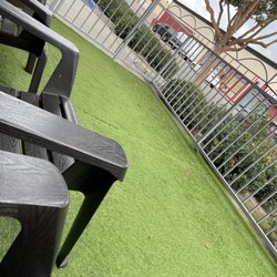 Laundromat Of Southgate - Like seriously a patio? I love it! 