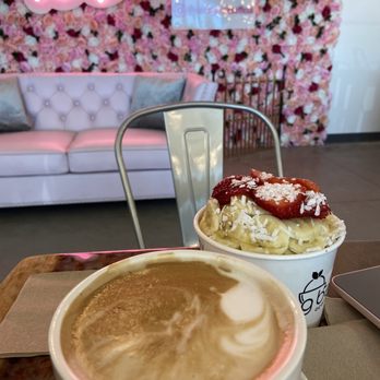 Raining Berries - Acai Bowls Near Me - Lutz, Florida Raining Berries - Acai Bowls Near Me - Lutz, Florida