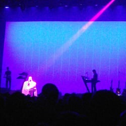 Le Zénith - Christine and the queens pour le final de son tout premier Zenith!!