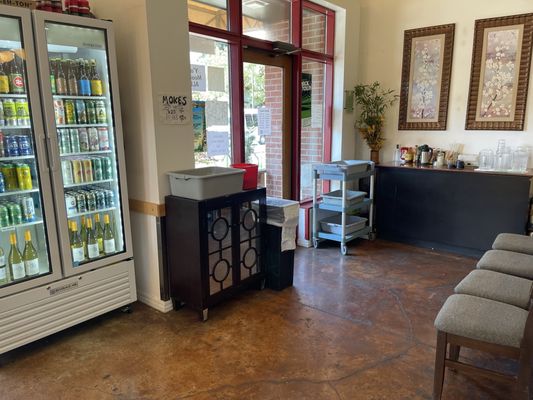 Moke's Coffee & Kitchen by null
