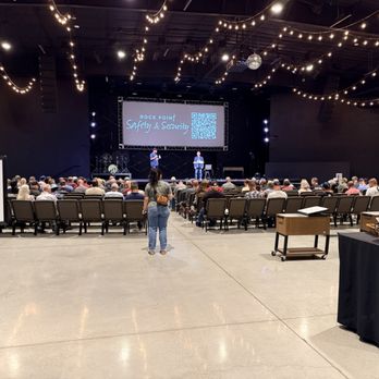 Rock Point Church - Churches Near Me - Queen Creek, Arizona