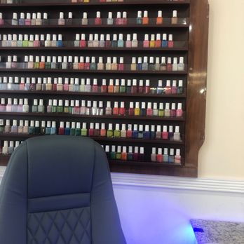 Harbor Nails - Very wide range of colors ! Also staff is super friendly - Nail Salons Near Me - North Miami, Florida