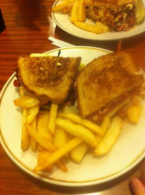 Murray's Deli by null