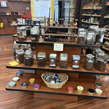 Natural Leaf Cigars - Tobacco Shops Near Me - Geneva, Illinois