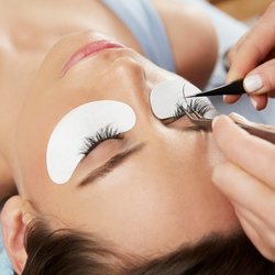 Southern Charm Salon & Spa - Lash Extentions available. Call or message to book!