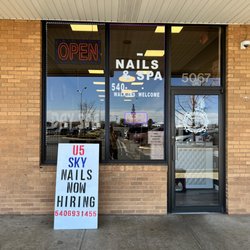 U5 Sky Nails