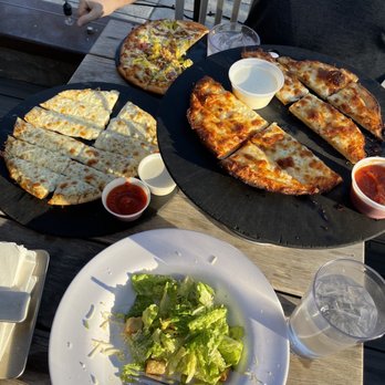 Pacific Pizza & Brew - All the foods! So good overall 9.7/10 - Pizza Near Me - Bend, Oregon