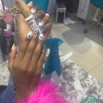 4 Season Nail Spa - Nails by Lein!!! - Nail Salons Near Me - Clarksville, Tennessee 4 Season Nail Spa - Nails by Lein!!! - Nail Salons Near Me - Clarksville, Tennessee
