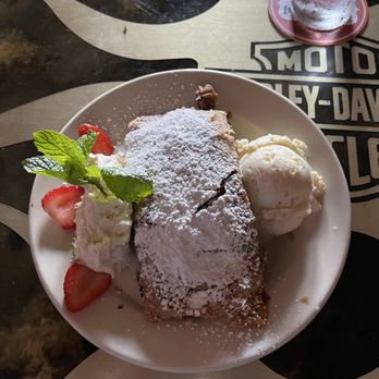 Bohemian Brewery - Apple Strudel - Breweries Near Me - Midvale, Utah