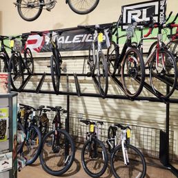 Bill Lewis checking out the Alan's Bike Center in Vero Beach. Bill Lewis checking out the Alan's Bike Center in Vero Beach.