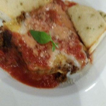 Peatzeria - Lasagna with Garlic Bread - Pizza Near Me - Bowmore, AGB