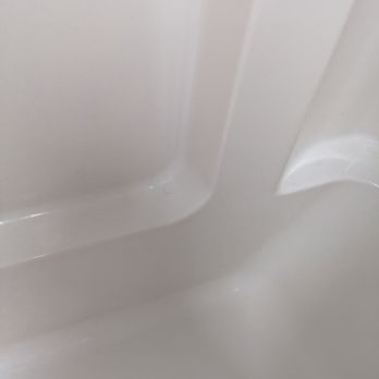 Comfort Inn - dirt in shower - Hotels Near Me - White River Junction, Vermont