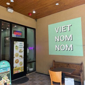 Viet Nom Nom - Outside - Vietnamese Near Me - Pittsburgh, Pennsylvania Viet Nom Nom - Outside - Vietnamese Near Me - Pittsburgh, Pennsylvania