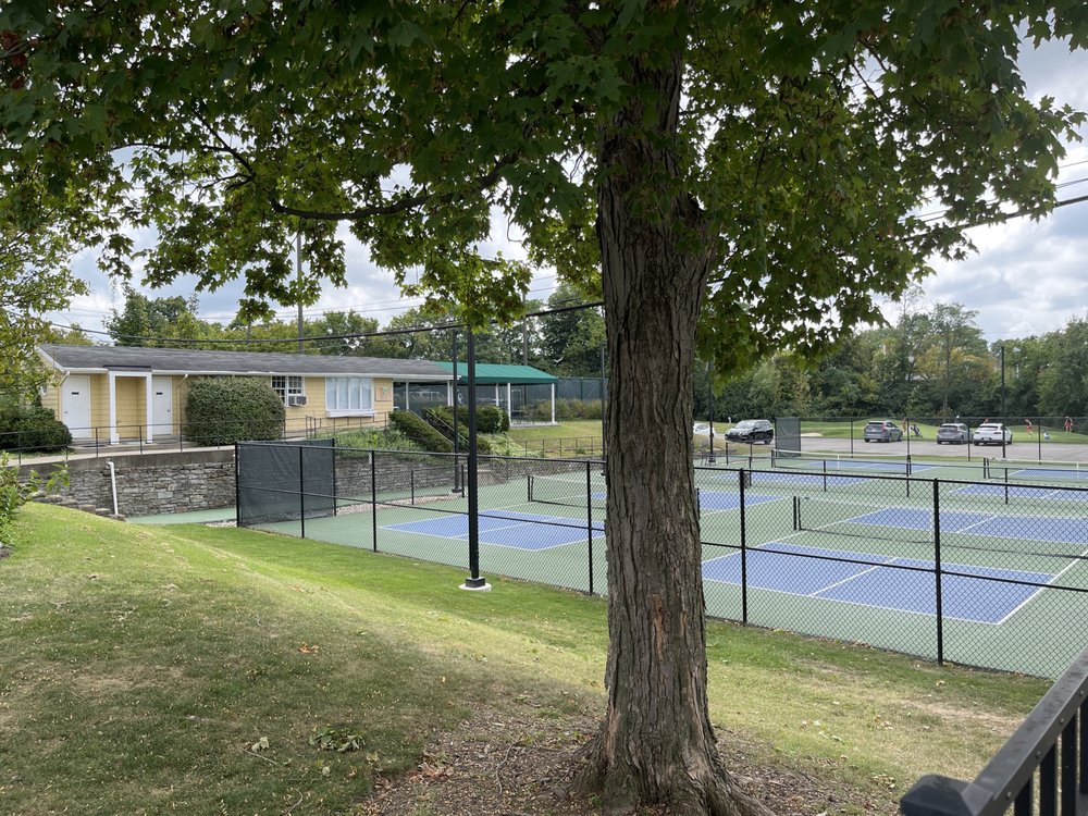 LOSANTIVILLE COUNTRY CLUB Updated September 2024 13 Photos 3097