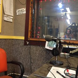 KMUD FM 91.1 -  Redwood Community Radio - Behind the screen