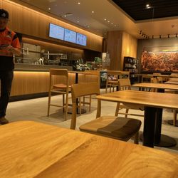 Starbucks - The Counter