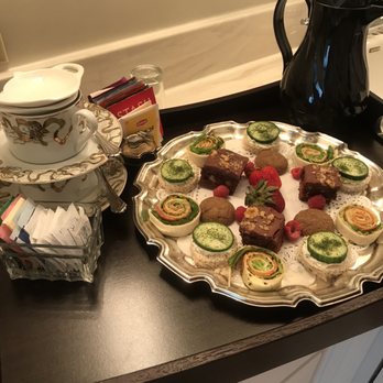 Buhl Mansion Guesthouse & Spa - Tea servicw - Venues & Event Spaces Near Me - Sharon, Pennsylvania