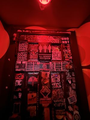 Horses and Divorces by null