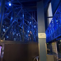 Shuttle Launch Experience - Neat queue line