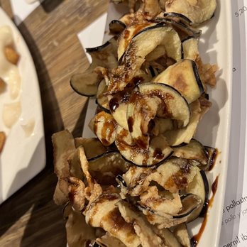 Ciutat Comtal - Eggplant chips - Tapas Bars Near Me - Barcelona, B Ciutat Comtal - Eggplant chips - Tapas Bars Near Me - Barcelona, B