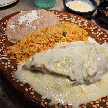 Azteca Mexican Grill - Cheese chili releno. - Mexican Near Me - Oklahoma City, Oklahoma Azteca Mexican Grill - Cheese chili releno. - Mexican Near Me - Oklahoma City, Oklahoma