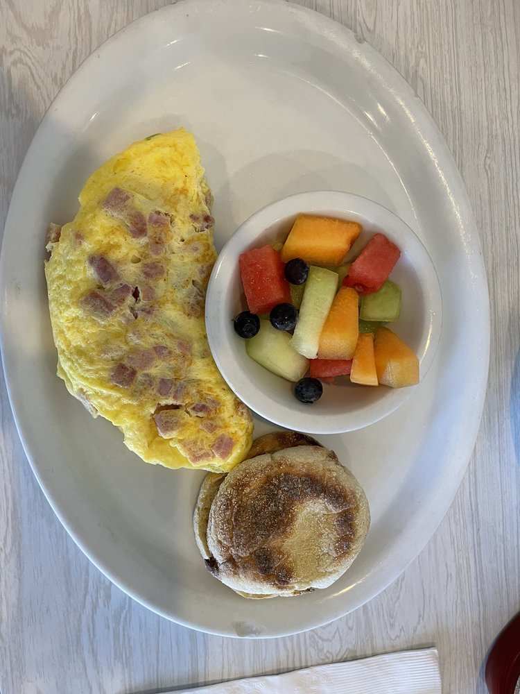 DOLLY VARDEN’S CAFE Updated October 2024 13 Photos & 29 Reviews