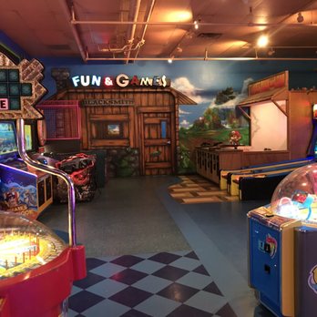Fun and Games - October 2018 - Arcades Near Me - Framingham, Massachusetts