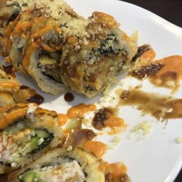 Bottom- House special roll S4 and crunchy roll H8 Bottom- House special roll S4 and crunchy roll H8