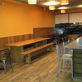 The Rolling Spring Roll - Front of restaurant (empty b/c it was closing time) - Vietnamese Near Me - Syosset, New York The Rolling Spring Roll - Front of restaurant (empty b/c it was closing time) - Vietnamese Near Me - Syosset, New York