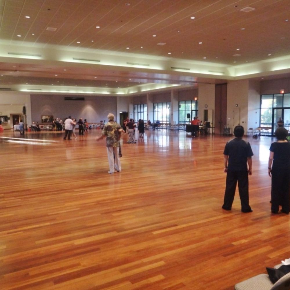 Ala Wai Clubhouse - the HUGE 11,000 sq foot DANCE floor of the PALLADIUM - Golf Near Me - Honolulu, Hawaii Ala Wai Clubhouse - the HUGE 11,000 sq foot DANCE floor of the PALLADIUM - Golf Near Me - Honolulu, Hawaii