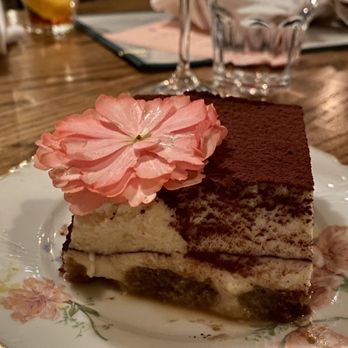 Cantina Gia - Tiramisu - Wine Bars Near Me - Ottawa, Ontario Cantina Gia - Tiramisu - Wine Bars Near Me - Ottawa, Ontario