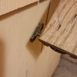 Cabins of Pigeon Forge - Very loose railing going downstairs
