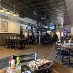 Oak Creek Grill and Tavern