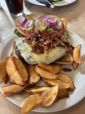 Phil's Bar & Grille by null