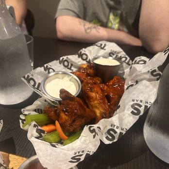 Tom's Watch Bar - Minneapolis - Sports Bars Near Me - Minneapolis, Minnesota Tom's Watch Bar - Minneapolis - Sports Bars Near Me - Minneapolis, Minnesota