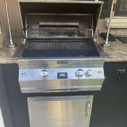Desert BBQ Cleaning - Looks brand new again!