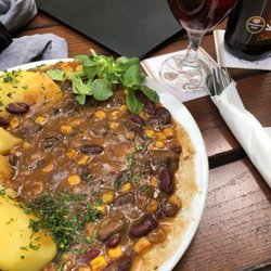 Berggaststätte Pfaffenstein - Mushroom ragout with kidney beans, corn and potatoes  + Karamalz