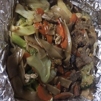 Thai Jasmine - Beef Pad See Ew - Thai Near Me - Gardnerville, Nevada Thai Jasmine - Beef Pad See Ew - Thai Near Me - Gardnerville, Nevada