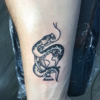 Eterno Tattoos - Tattoo of a snake encircling a globe - Tattoo Near Me - North Hollywood , California Eterno Tattoos - Tattoo of a snake encircling a globe - Tattoo Near Me - North Hollywood , California