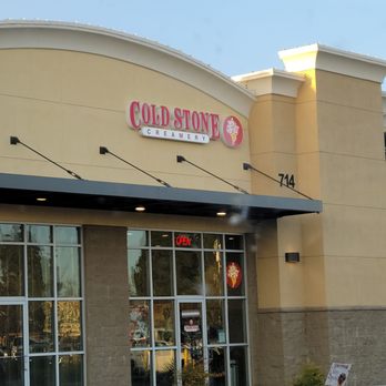 Cold Stone Creamery - the front of the store - Ice Cream & Frozen Yogurt Near Me - Yuba City, California