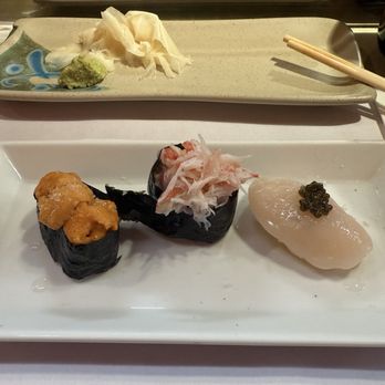 Go's Mart - Uni, blue crab, scallop nigiri - Sushi Bars Near Me - Canoga Park, California Go's Mart - Uni, blue crab, scallop nigiri - Sushi Bars Near Me - Canoga Park, California