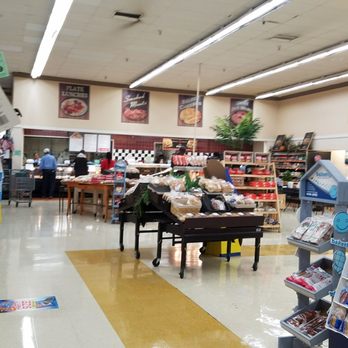 Corner Market - a wide view of a grocery store - Grocery Near Me - Vicksburg, Mississippi Corner Market - a wide view of a grocery store - Grocery Near Me - Vicksburg, Mississippi