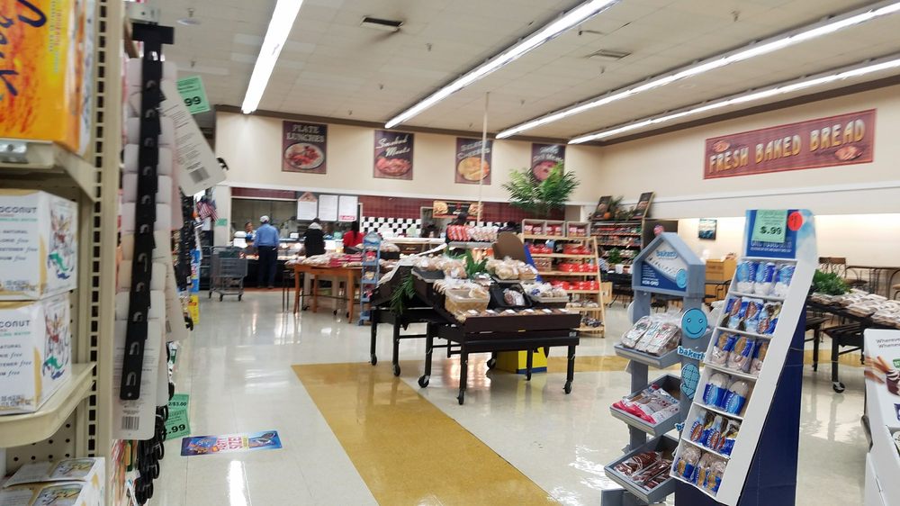 CORNER MARKET Updated August 2024 30460 Indiana Ave, Vicksburg, Mississippi Grocery