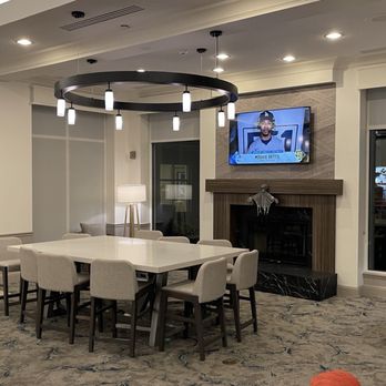 Hilton Garden Inn Folsom - Hotels Near Me - Folsom, California