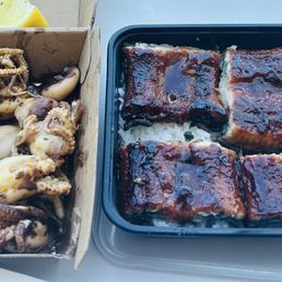 Baby octopus and unagi don (tasty AF) Baby octopus and unagi don (tasty AF)